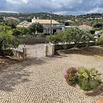 Vilarinhos, Garagem Ac Prestige For Sao Romao (Faro)