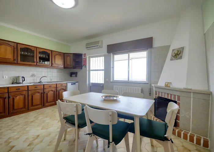 度假居 3 Quartos, Bbq, Ac, Garagem, Prestige For