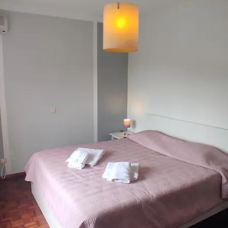 Holiday home 3 Quartos, Bbq, Ac, Garagem, Prestige For