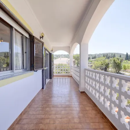 3 Quartos, Bbq, Ac, Garagem, Prestige For Holiday home Sao Romao (Faro)