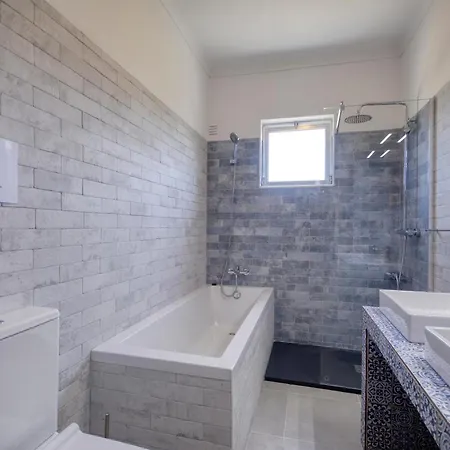 3 Quartos, Bbq, Ac, Garagem, Prestige For