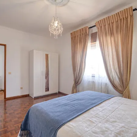 Дом отдыха 3 Quartos, Bbq, Ac, Garagem, Prestige For